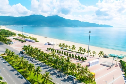 MY KHE BEACH - THE MOST BEAUTIFUL BEACH IN  DA NANG, VIETNAM