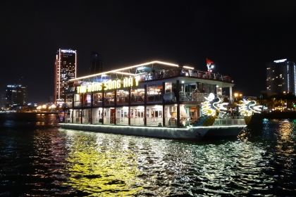 NICE CRUISE TRIP ON HAN RIVER