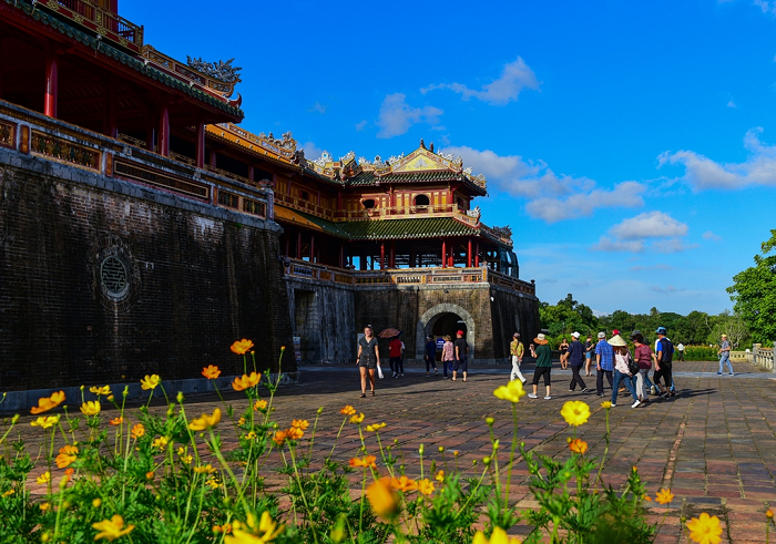 DA NANG TOUR PACKAGE 6 DAYS 5 NIGHTS DA NANG TOUR PACKAGE 6 DAYS 5 NIGHTS