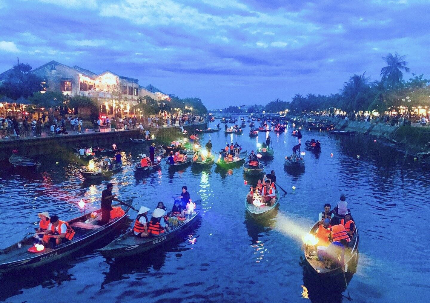 Da Nang Muslim Tour 3 Days with Best Price |Da Nang Package Muslim Tour| Viet Nam Trip Da Nang Muslim Tour 3 Days with Best Price |Da Nang Package Muslim Tour| Viet Nam Trip