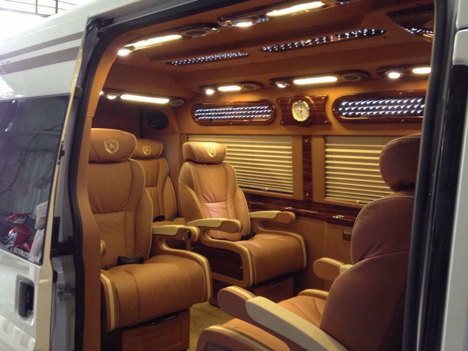 FORD DCAR/ HYUNDAI SOLATI - 9 SEATS CAR FOR RENT FORD DCAR/ HYUNDAI SOLATI - 9 SEATS CAR FOR RENT